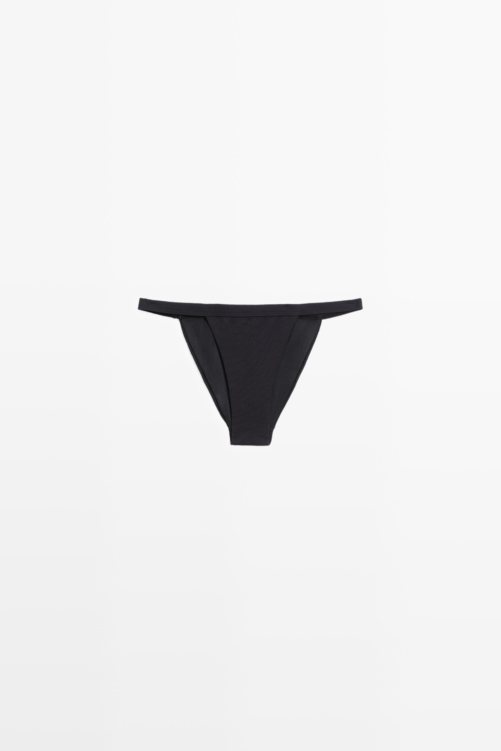Triangle bikini bottoms
